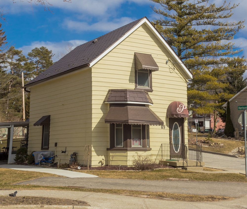 House on Victoria Street