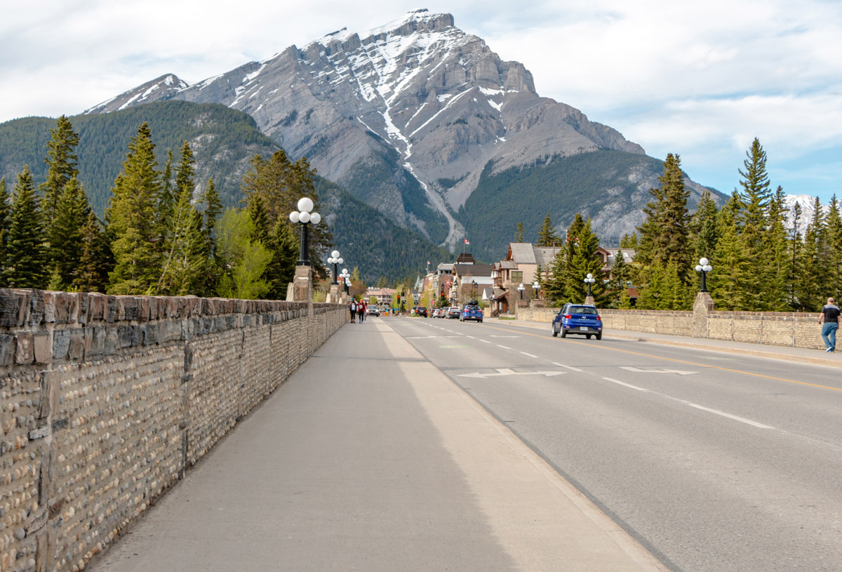 Couple on the Bridge