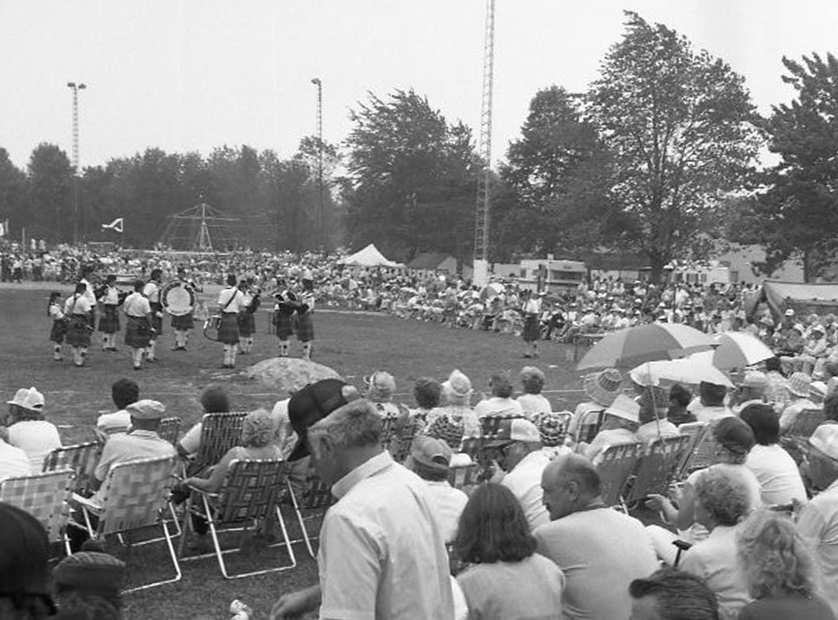 Crowd Watching Pipers