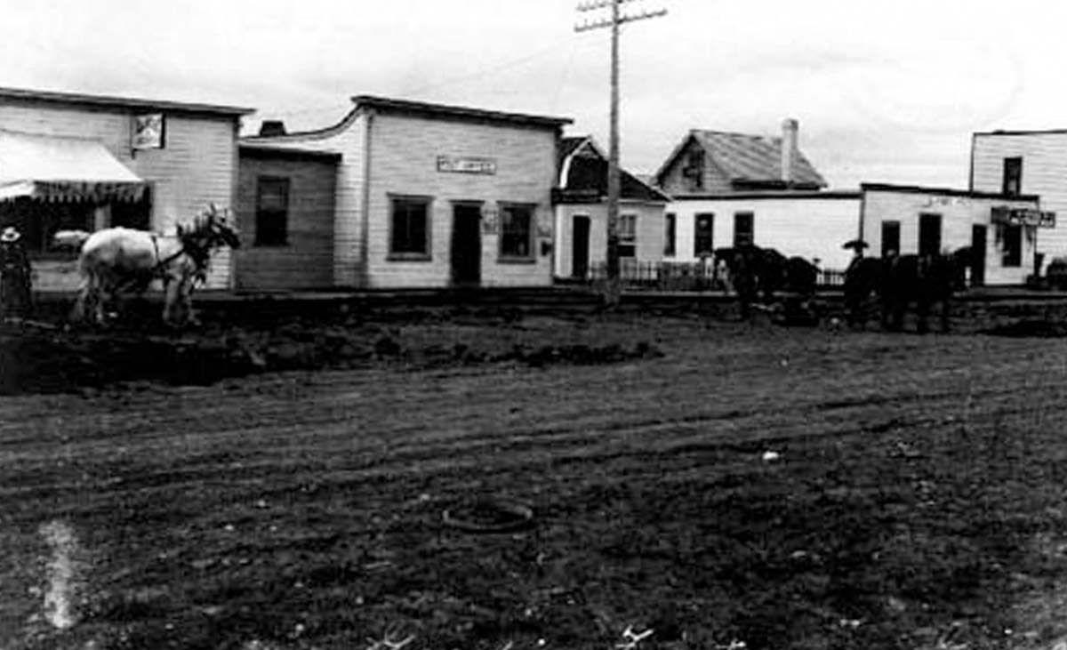 Muddy First Avenue