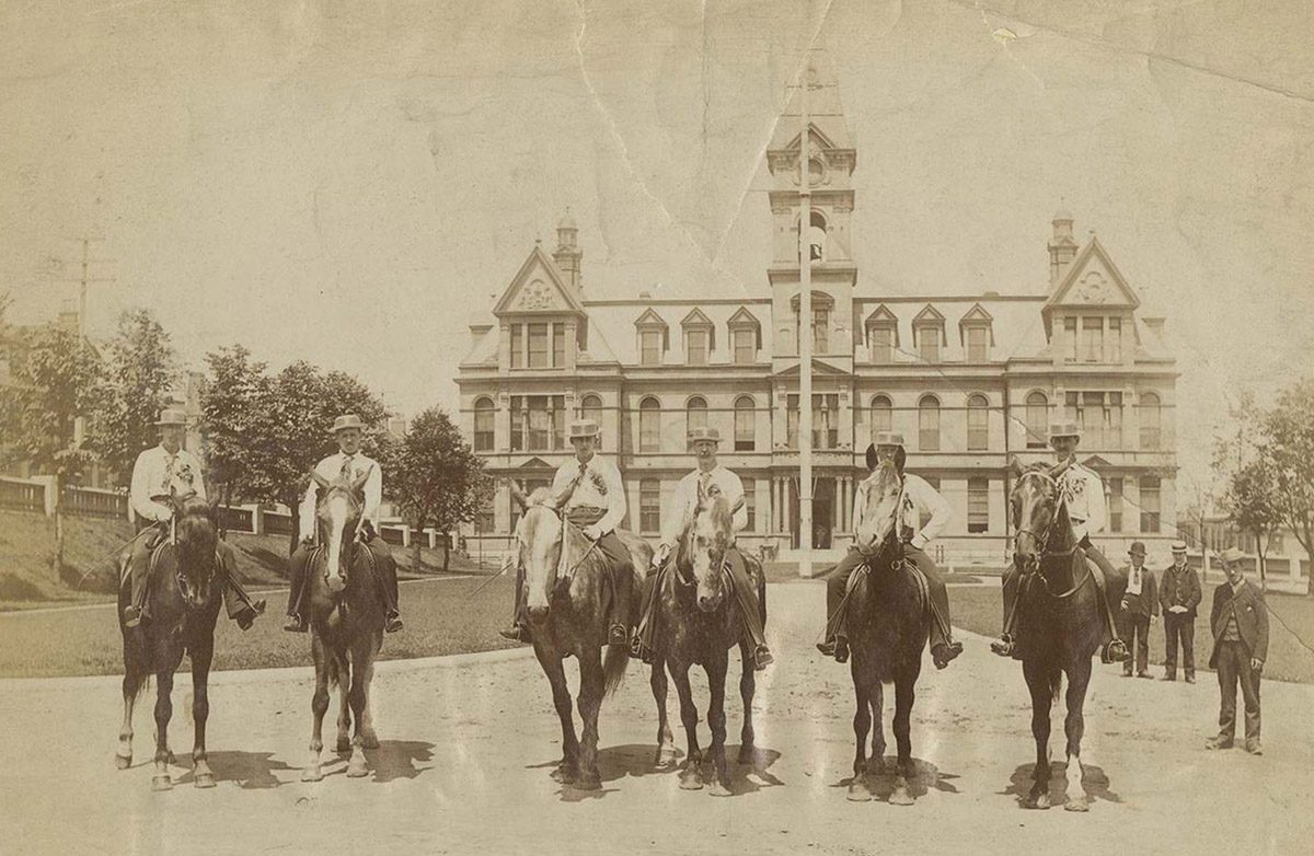 Horsemen at City Hall