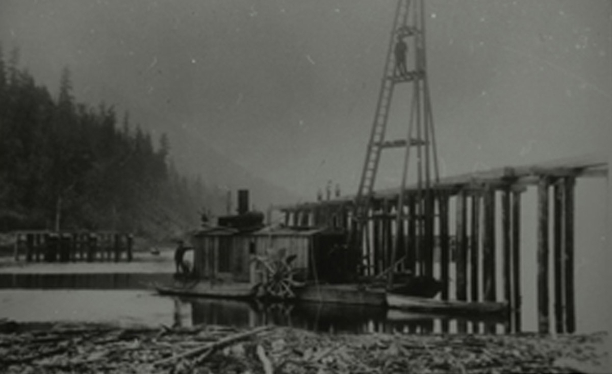 Building Sicamous Bridge