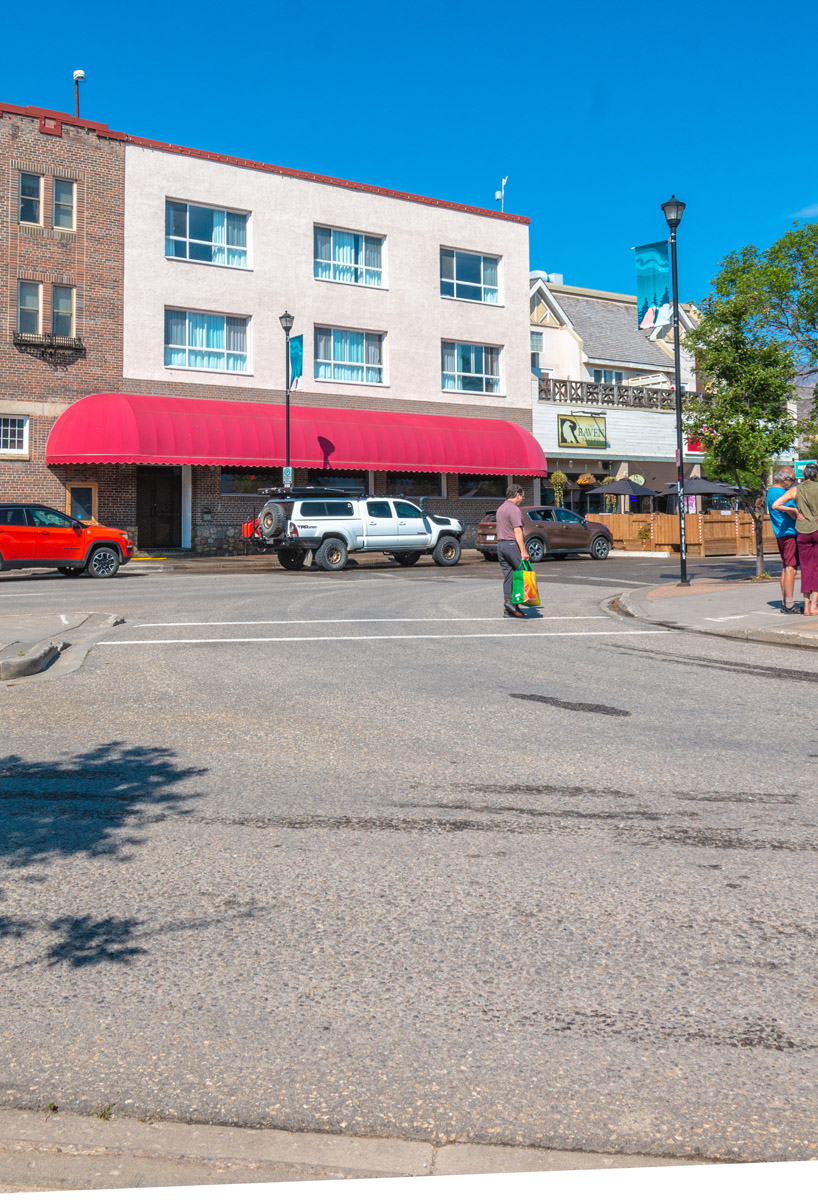 Women on Patricia Street