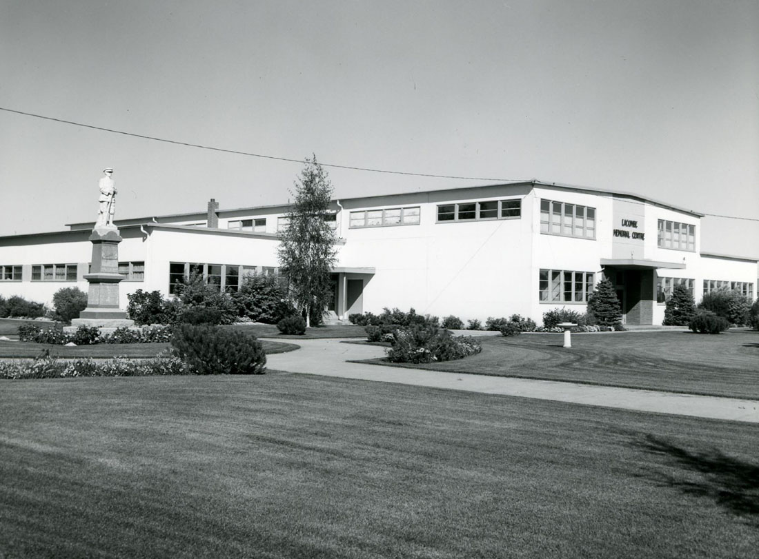 Lacombe Memorial Centre