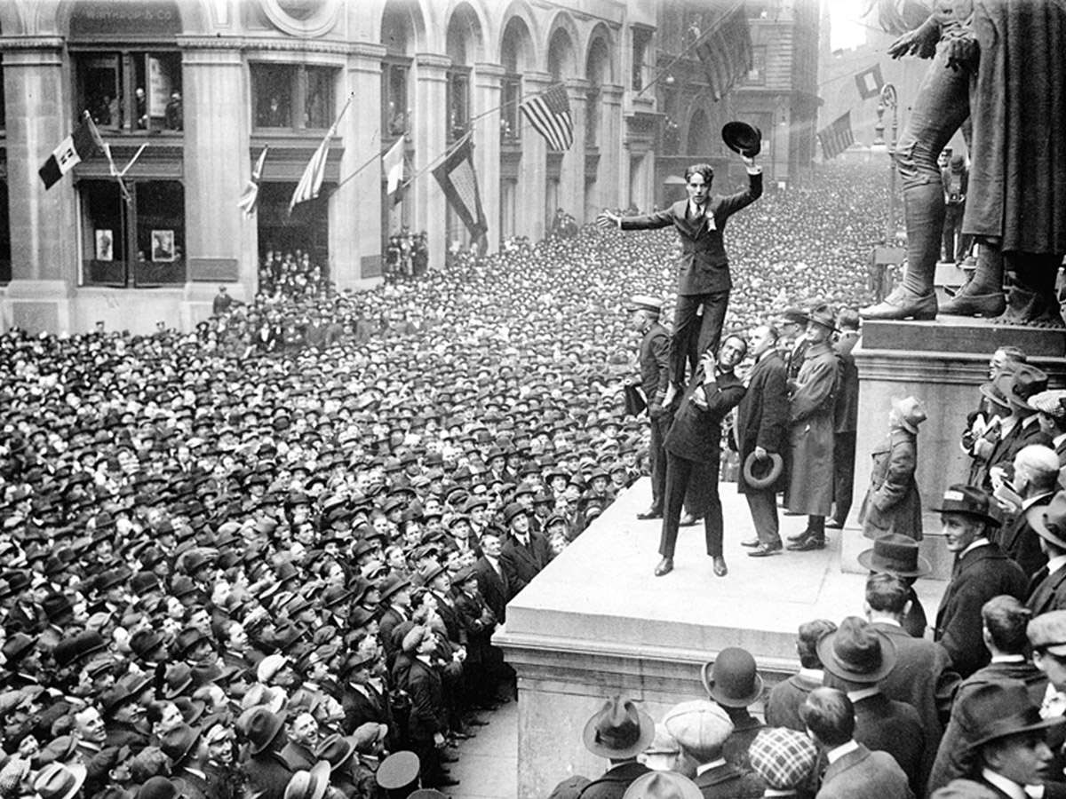 Charlie Chaplin Performs