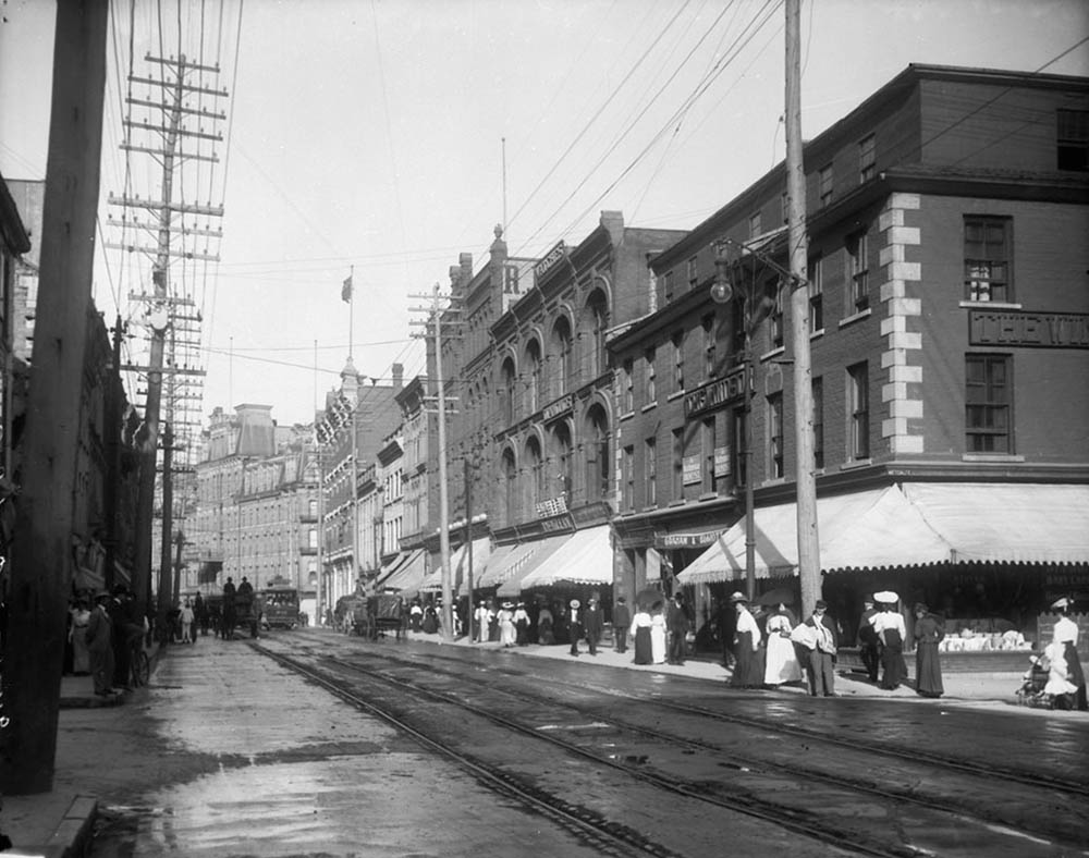 Pedestrians on Sparks