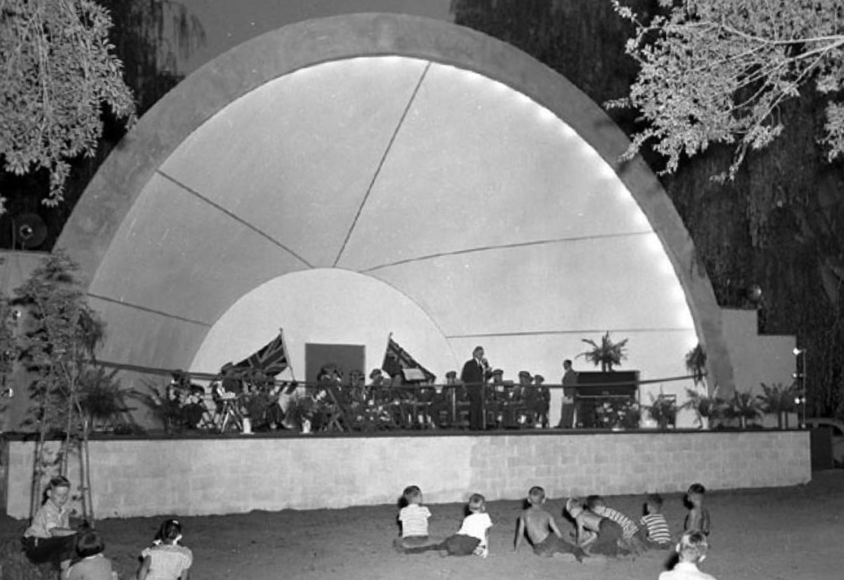 Gyro Bandshell