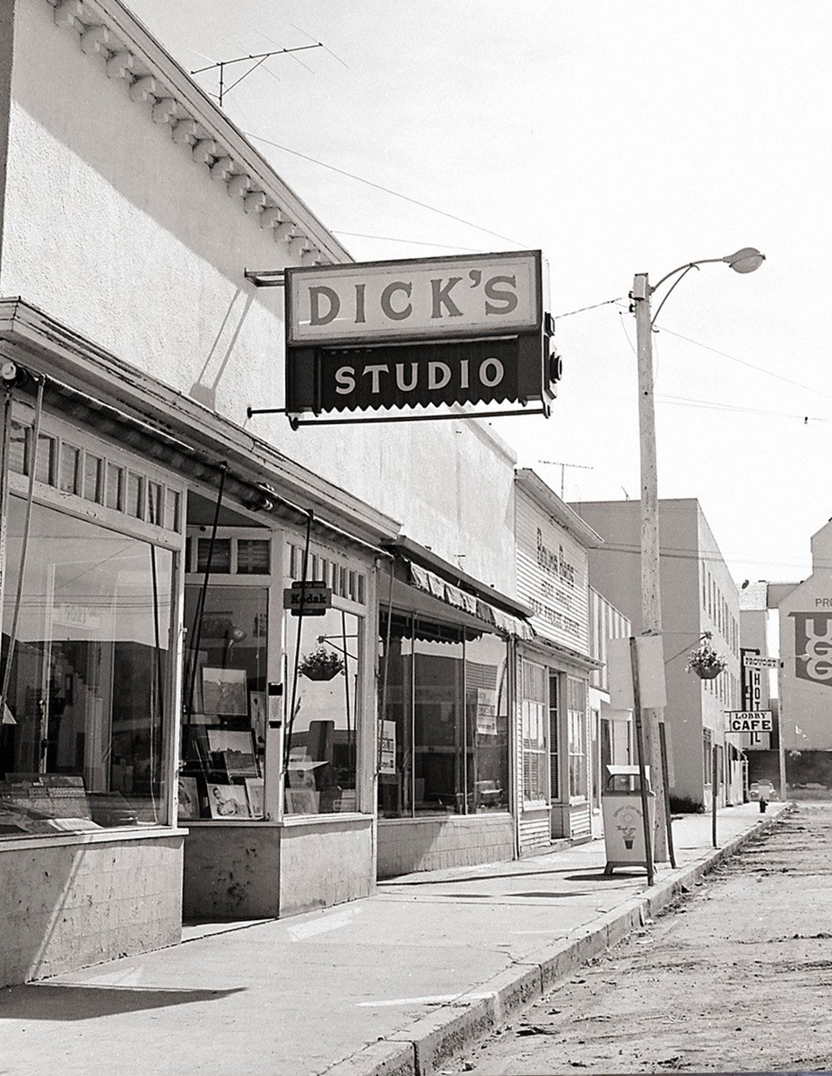 Dick's Photo Studio
