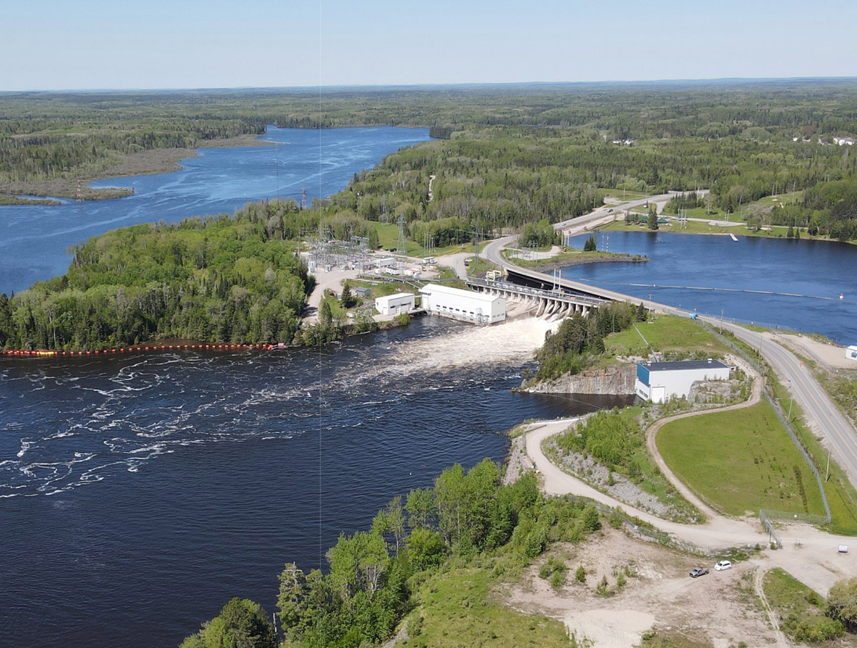 Building Ear Falls Dam