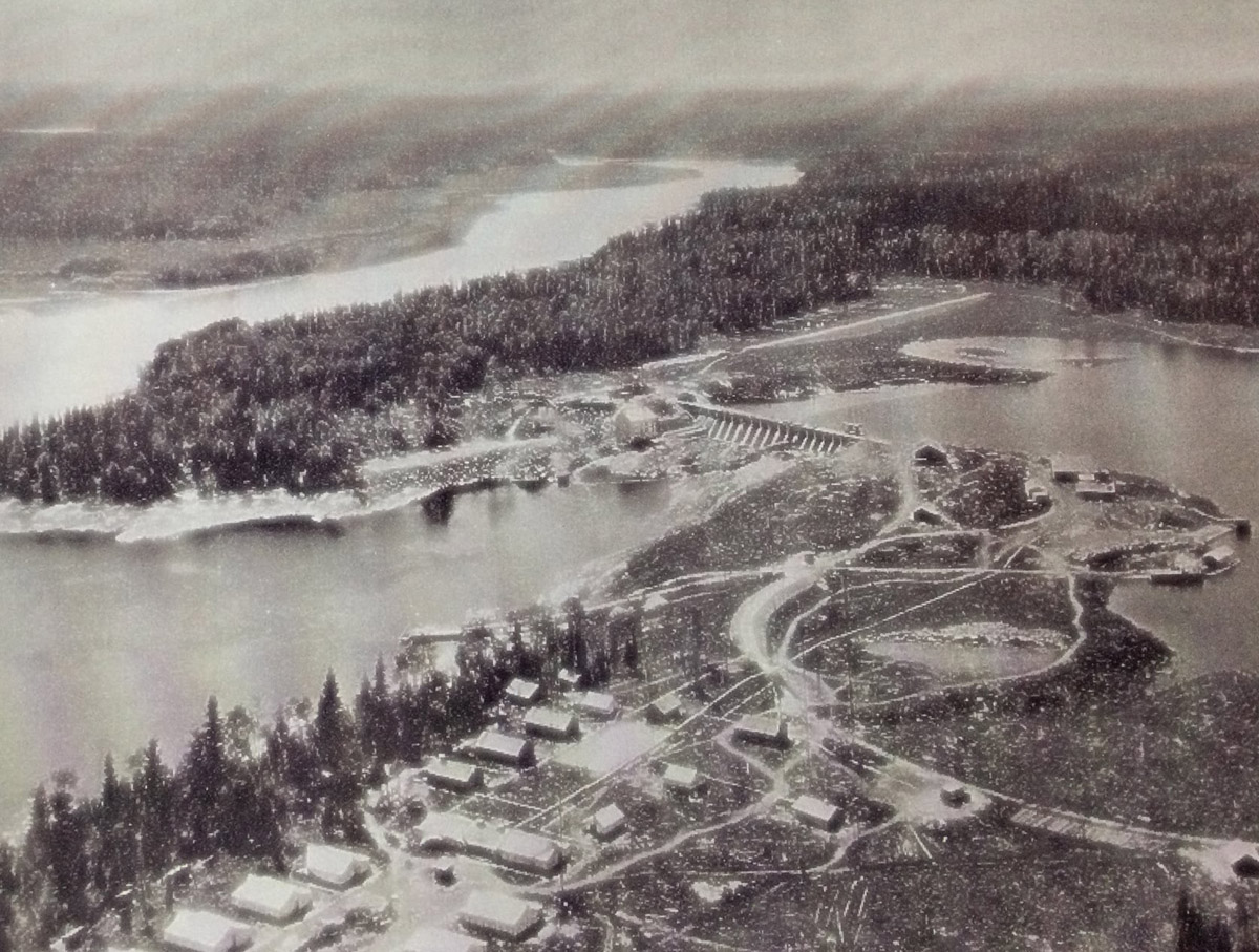 Building Ear Falls Dam