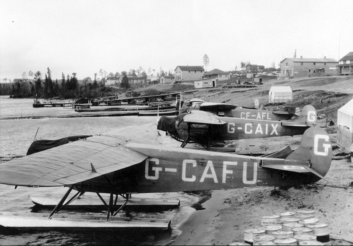 Aircraft at Gold Pines