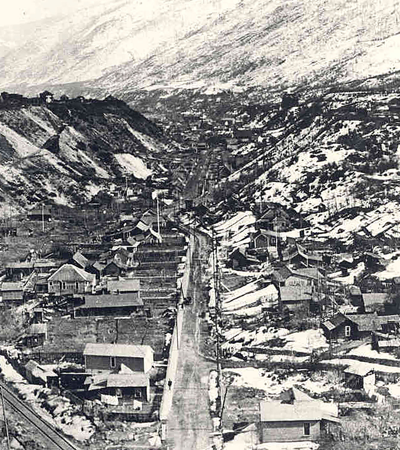 Looking down Rossland Ave