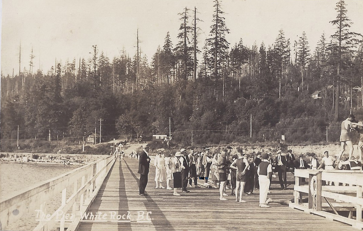 A Crowded Pier