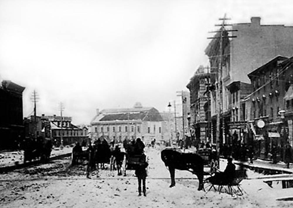 Sleighs on Main St