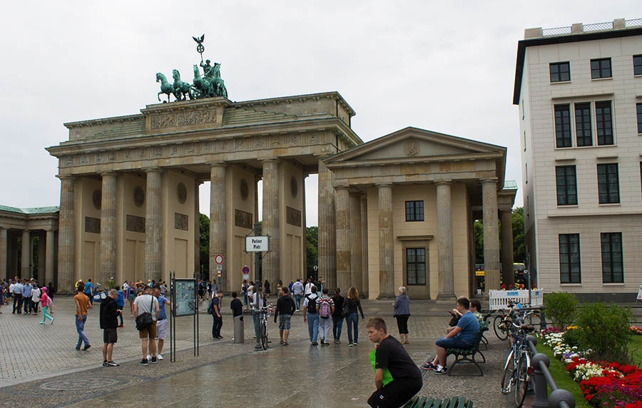 T-34s by Brandenburg Gate