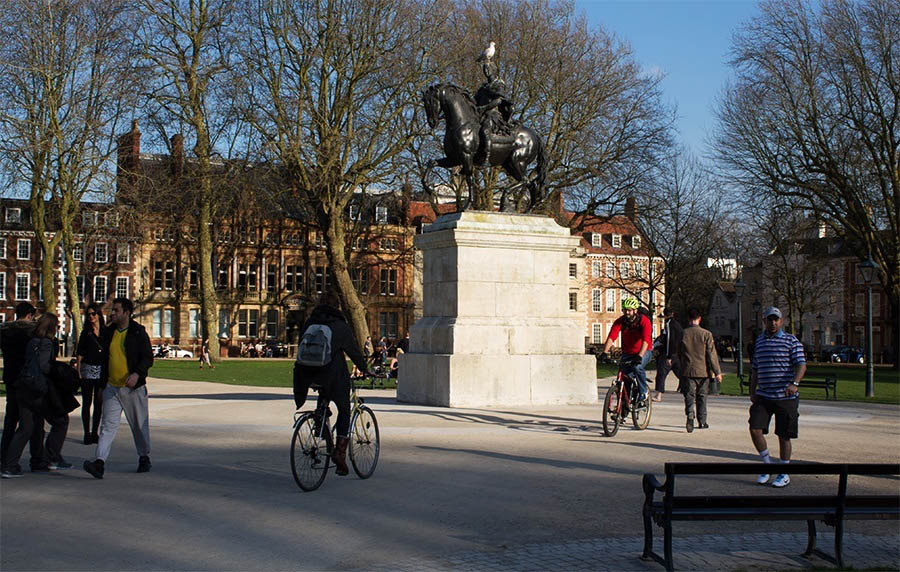 Statue of King William III