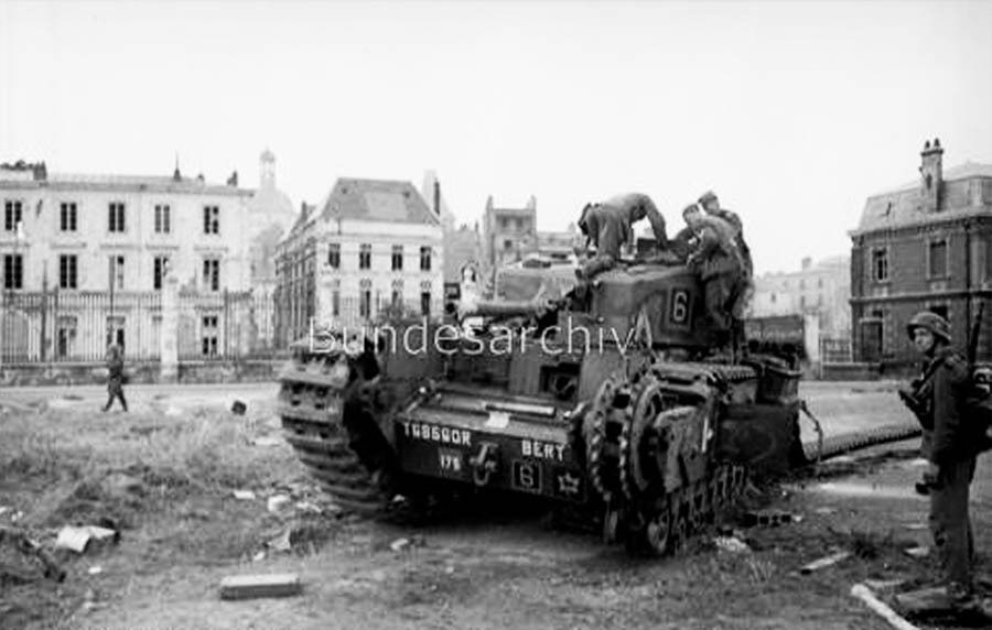 Inspecting a Churchill (2)