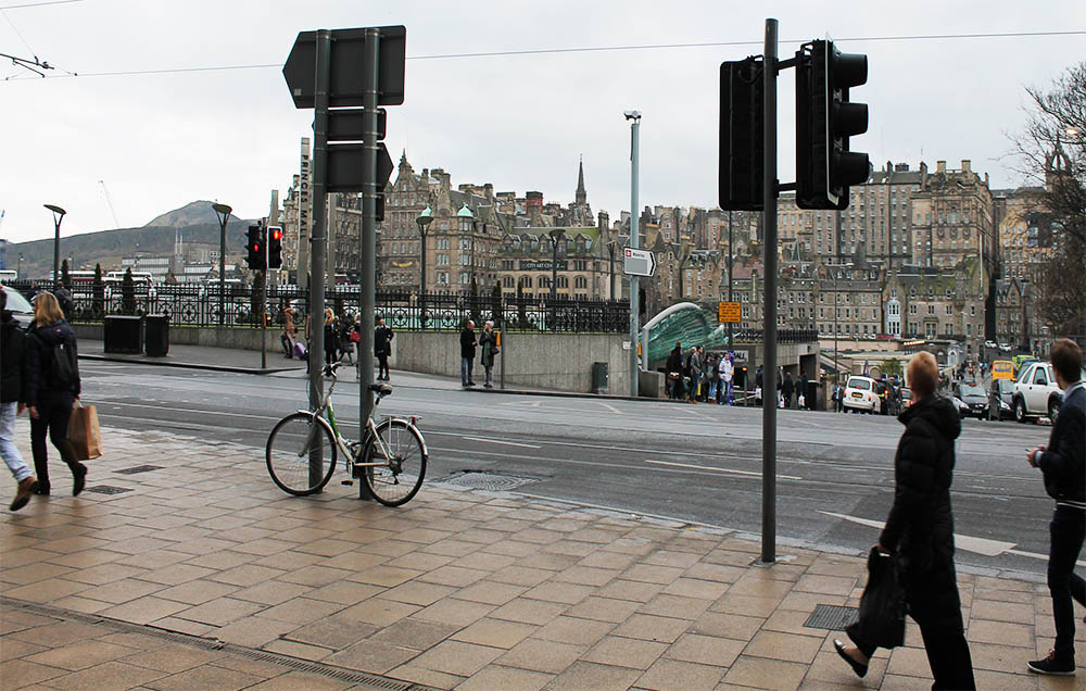 Cariages on Princes St.