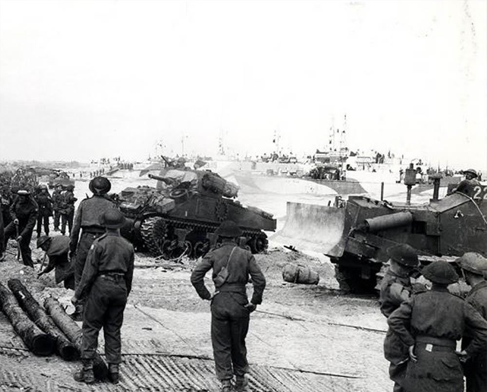 Tanks Landing at Courseulles