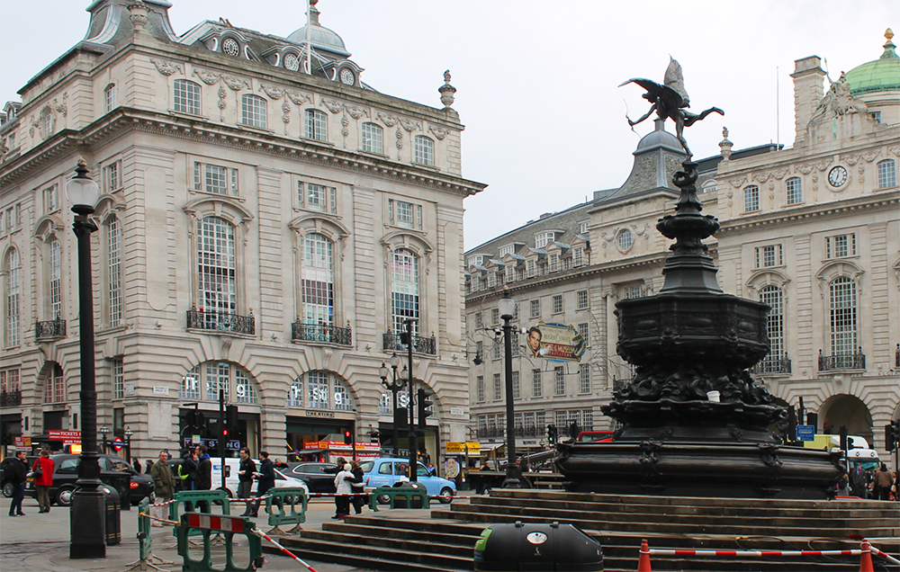 Piccadilly Circus