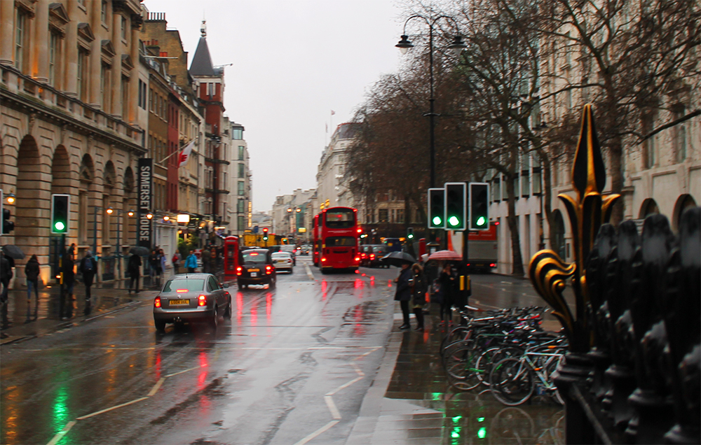 Carriages on the Strand