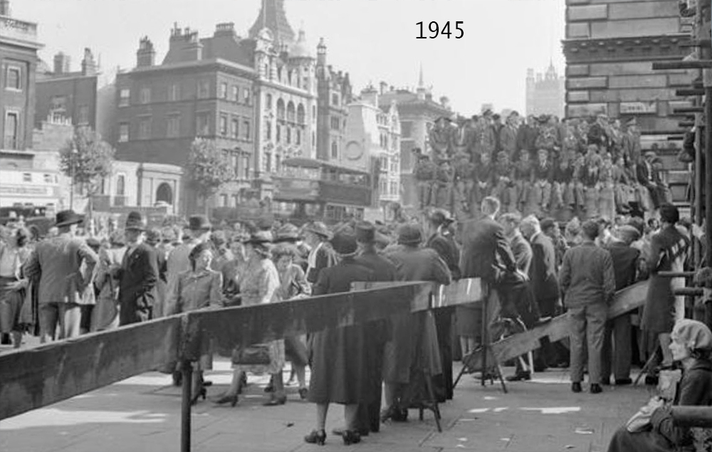 VJ Day Crowds